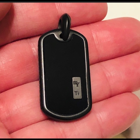 David Yurman Titanium Onyx Dog Tag with 22” Chain - Picture 3 of 8